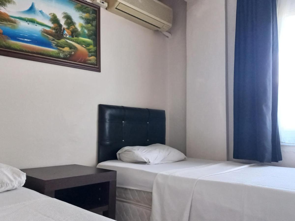 Blue Otel Çeşme Εξωτερικό φωτογραφία